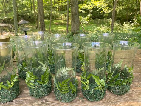 Fern Centerpiece Wedding, Moss Centerpiece Wedding, Fern Wedding Decor, Fern Centerpiece, Leatherleaf Fern, Moss Centerpiece, Fishbowl Centerpiece, Daisy Centerpieces, Centerpiece Vases