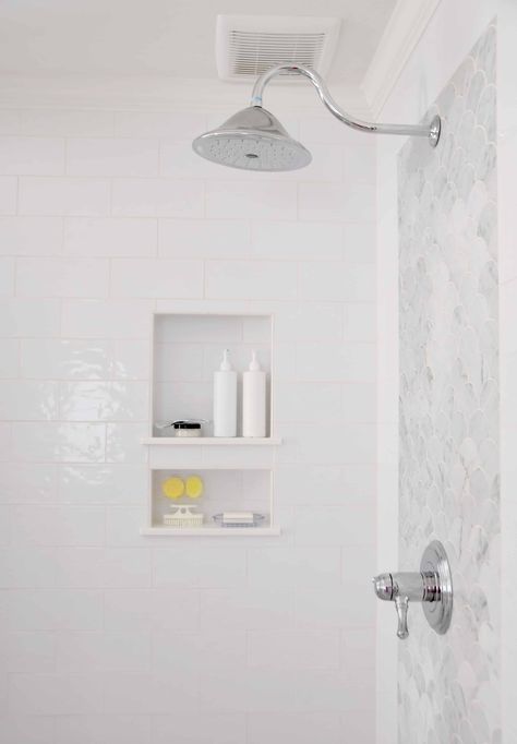 The Delightful Home {Master Bathroom} – Dixie Delights Makeover Kamar Mandi, Elyse Knowles, Master Ensuite, Attic Bathroom, Bad Inspiration, Vinyl Decor, Subway Tiles, Apartment Bathroom, Blue Bathroom