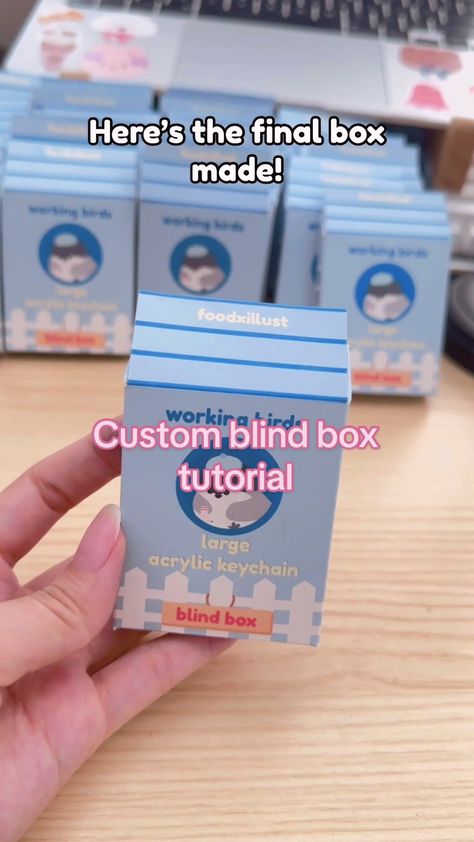 Finally a tutorial on how I make my custom blind boxes for my sh0p! Many of you requested a more in-depth tutorial which I tried to do, essentially these are the basic steps i did: 1. Find a box template online/ trace a box you have 2. Adjust the box template to your measurements (this takes a bit of trial and error) 3. Design the box to your liking 4. Print and cut the box out! Hope it helps 🫣💗 #diyblindbox #customblindbox #blindbox Picture Box Diy, Blindbox Template, Blind Box Template, Blind Box Design, Box Packaging Templates, Box Design Templates, Trace A, Cute Easy Doodles, Diy Blinds