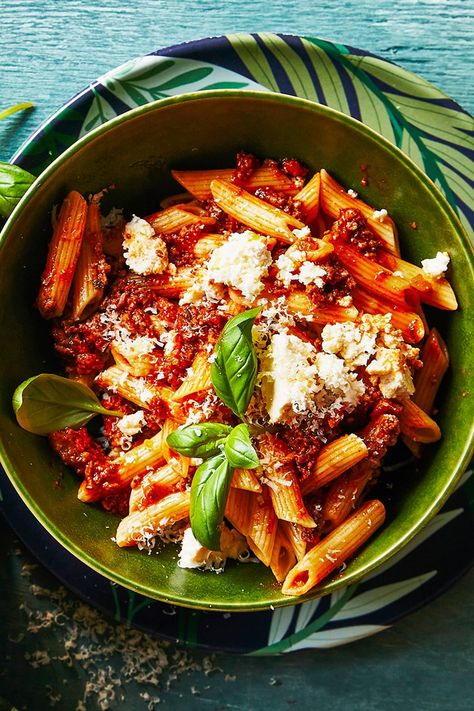 Pork Mince Recipes, Pancetta Pasta, Simple Dinners, Bolognese Recipe, Lean Pork, Mince Recipes, Small Pasta, Noodle Dishes, Homes And Gardens