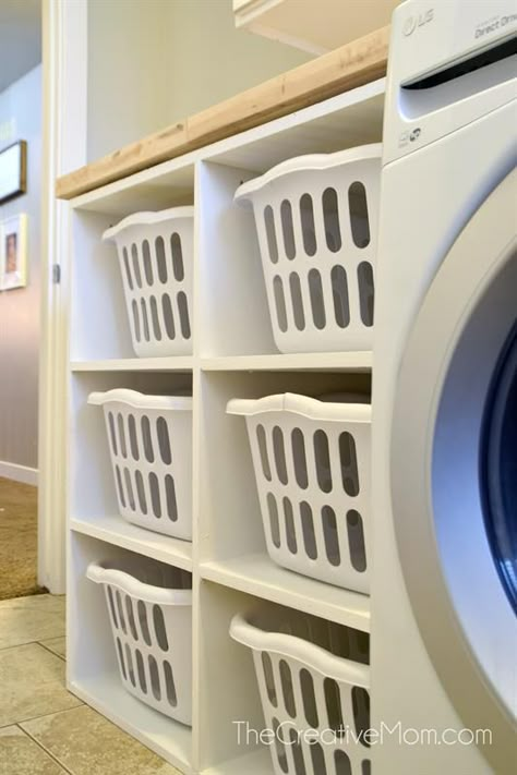 Laundry Room Basket Storage, Laundry Basket Shelf, Laundry Basket Shelves, Laundry Basket Dresser, Laundry Basket Holder, Laundry Room Decor Ideas, Laundry Room Baskets, Diy Laundry Basket, Stacked Laundry Room