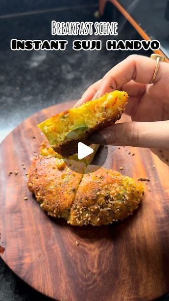 Aishwarya sonvane on Instagram: "Gujrati famous breakfast Instant suji handvo  It was my first time making this instant handvo and I must say it tasted delicious,cooked perfectly and a perfect crispy golden brown crust. You can customise the vegetables according to your choices   ✅save it and try later   Recipe details: 1 cup rava/suji/semolina  1/2 cup dahi/curd  1/4th cup water  Mix everything together,add water gradually and mix  Leave this mix for 10-15 minutes  Now chop some vegetables meanwhile I’ve chopped  1 onion  1 capsicum  Carrot  Sweet corn  Coriander  Now take the batter and add 1-2 tsp turmeric powder,salt and 1 tbsp ginger-green chilli paste and mix everything  After that add all the veggies and give it a good mix  Meanwhile take a pan add 1 tbsp of oil in that crackle some Snack Items For A Party, Instant Handvo Recipe, Handvo Recipe Indian, Gujrati Dishes Recipe, Rava Recipes Indian Breakfast, Instant Breakfast Recipes Indian Veg, Suji Recipes Indian, Corn Recipes Indian, Gujrati Recipe