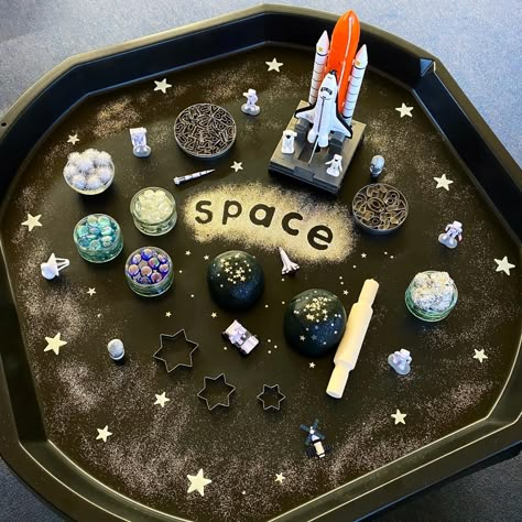 Tuff Tray Ideas Space, Space Tuff Tray Ideas Eyfs, Space Themed Tuff Tray, Science Tuff Tray Ideas, Science Tuff Tray, Space Activities Eyfs, Space Tuff Tray Ideas, Space Eyfs Activities, Tuff Tray Ideas For Toddlers