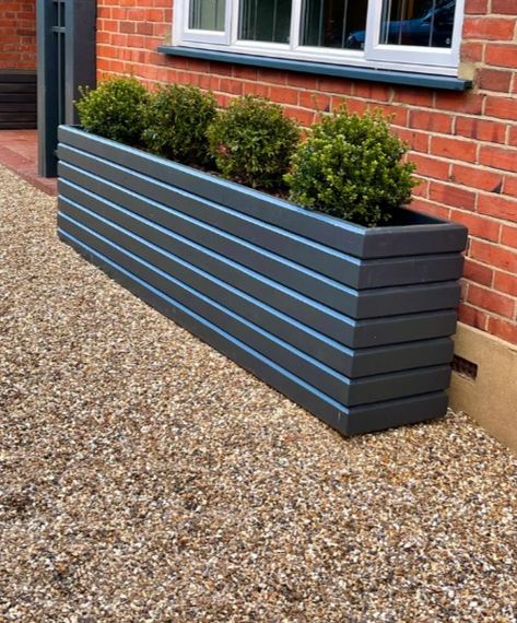 Cuprinol Garden Shades, Garden Troughs, Trough Planter, Front Garden Design, Trough Planters, Painted Patio, Patio Pots, Patio Planters, Contemporary Garden