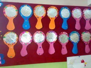 mirror craft dea for kids (2) Mirror Crafts For Kids, Mirror Crafts Diy, Mirror Craft, Aluminum Foil Crafts, Mirror Drawings, Kids Mirrors, Mirror Pattern, Preschool Teachers, Mirror Paper