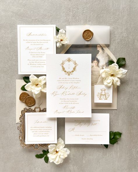 Discover the perfect blend of sophistication and romance in our latest creation - the Aubrey Collection. An elegant gold wedding invitation with a baroque style crest by Blonde & Brindle Design Co. Adorned with intricate details and shimmering gold accents, this stationery is guaranteed to set the tone for your fairytale wedding. #weddinginvitations #elegant #timeless #classic Champagne And White Wedding Invitations, Ivory And Gold Wedding Invitations, White And Gold Wedding Invitations Elegant, Wedding Invitation White And Gold, Wedding Invitation Inspiration Elegant, Wedding Invitations Gold And White, White And Gold Invitations, Gold And White Wedding Invitations, White And Gold Wedding Invitations