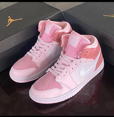 Jordans Front, Pink Jordans Outfit, Digital Pink Jordans, Jordan 1 Digital Pink, Jordan 1 Mid Digital Pink, Air Jordan 1 Mid Digital Pink, Jordan Shoes For Men, Nike Shoes Women Fashion, Pink Jordans