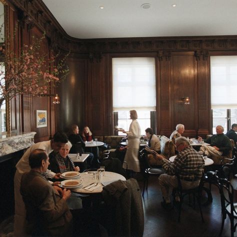 Neue Galerie New York, Museum Cafe, Aerin Lauder, Dallas Museum Of Art, Places In New York, Frederic Malle, New York Museums, Nyc Restaurants, A Restaurant