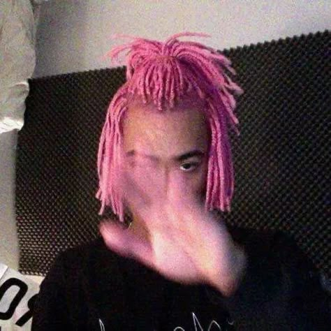 Pink Dreads, Mens Dreads, Whats Wallpaper, Dread Hairstyles, Locs Hairstyles, Grunge Hair, Aesthetic Photo, Look Cool, Pink Hair