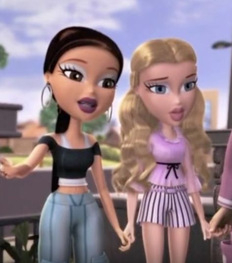 Jade And Chloe Bratz, Two Friends Aesthetic Cartoon, Blonde And Brunette Best Friends Cartoon, Bratz Friends, 2 Bratz, Bratz Meme, Blonde And Brunette Duo, Blonde And Brunette Best Friends, Bratz Outfits