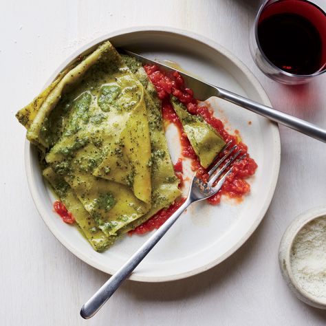 Ricotta-Filled Handkerchief Pasta with Pesto and Marinara | Food & Wine Handkerchief Pasta, Pasta With Pesto, Creative Dinner, Marinara Recipe, Pasta Food Recipes, Pesto Pasta Recipes, Pasta Food, Pesto Pasta, Italian Pasta