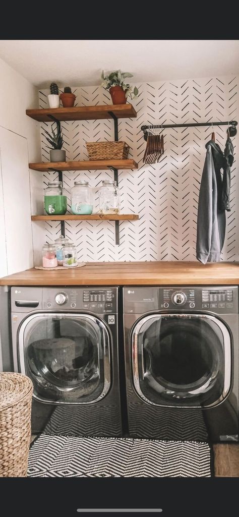 #farmhousehomedecor #modernfarmhouse #farmhouse Country Boho Home Decor, Western Style Laundry Room, Small Living Room Decor Western, Western Mud Room Ideas, Neutral Boho Western Living Room, Modern Western Laundry Room, Western Trailer House, Boho Western House Ideas, Western Laundry Room Decor