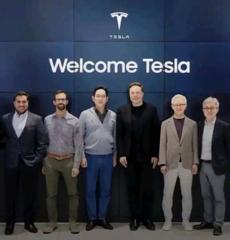 Tesla Inc reviews Elon Musk Tesla Car Giveaway, Stock Profit, Tesla Card, Elon Musk Kids, Tesla Company, Tool Logo Design, Business Man Photography, Lee Min Ho Images, Bitcoin Account