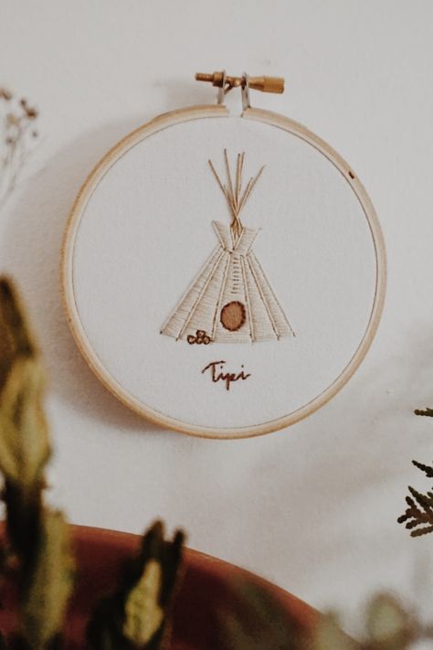 Buffalo Embroidery, Musical Embroidery, Architectural Embroidery, Buffalo Farm, Modern Hand Embroidery, Embroidery Hoop Art Diy, Northern Ontario, Baby Embroidery, The Buffalo