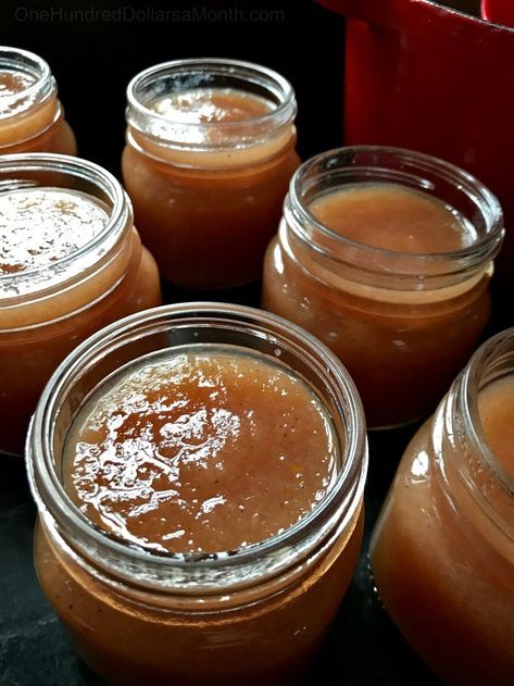 Spiced Pear Butter for Home Canning - One Hundred Dollars a Month Pear Butter Recipe Canning, Pear Recipes For Canning, Recipe For Pear Butter, Spiced Pear Butter, Spiced Christmas Jam, Pear Butter Recipe, Pear Recipes Easy, Canning Pears, Fruit Butters