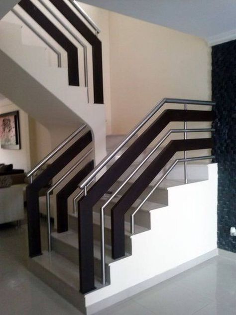 50 Modern Stair Grill Design Ideas - Engineering Discoveries سلالم حلزونية, Design Staircase, درج السلم, Steel Railing Design, Modern Stair Railing, Staircase Design Modern, Staircase Railing Design, Handrail Design, Stairs Design Interior