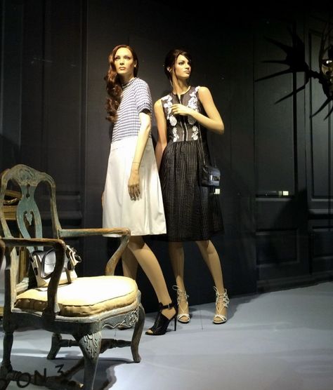 Dior Window Display, Realistic Mannequins, Fashion Window Display, Fashion Mannequin, Display Mannequins, Mannequin Display, Flagship Store, Visual Merchandising, Window Display