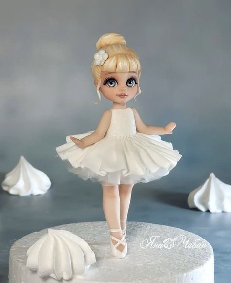 Barbie Dress Cake, Ballet Cakes, Buttercream Birthday Cake, Fondant Figures Tutorial, Ballerina Cakes, Ballerina Birthday Parties, Fondant Animals, Cake Topper Tutorial, Diy Bead Embroidery