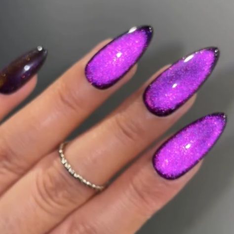 Cat Eye Nails Purple, Nails Cat Eye Design, Purple Fake Nails, Cosmic Nails, Elegant Manicure, Medium Almond, Eye Nails, Nail Envy, New Cat