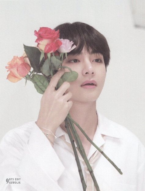 #wattpad #fanfiction "Sir, if I must continue writing these, I need to know more about him. Tell me everything you love about Taehyung, and I'll write it down."  //  in which jeon jungkook, a florist, is paid to write love notes for the bouquets a man sends to his boyfriend.  and kim taehyung falls in love all over aga... V Drama, Bts Selca, V Chibi, V Bts Wallpaper, Billboard Music Awards, Trik Fotografi, Kim Taehyung Wallpaper, Bts Members, Daegu