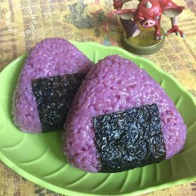 Fiction-Food Café: Monster Rice Balls | The Legend of Zelda: Breath of the Wild Recipes From Books, Zelda Party, Zelda Wedding, Yam Or Sweet Potato, Purple Rice, Zelda Birthday, Wild Birthday Party, Geek Food, Dinner And A Movie