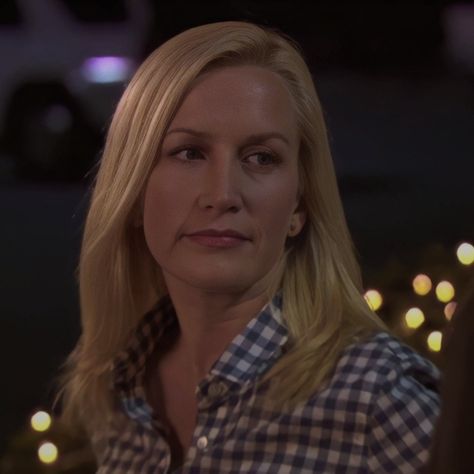 the office | angela martin | aesthetic icons Angela The Office, Martin Aesthetic, Angela Kinsey, Angela Martin, Office Icon, Best Tv Shows, Best Tv, Office Ladies, Celebrities Female