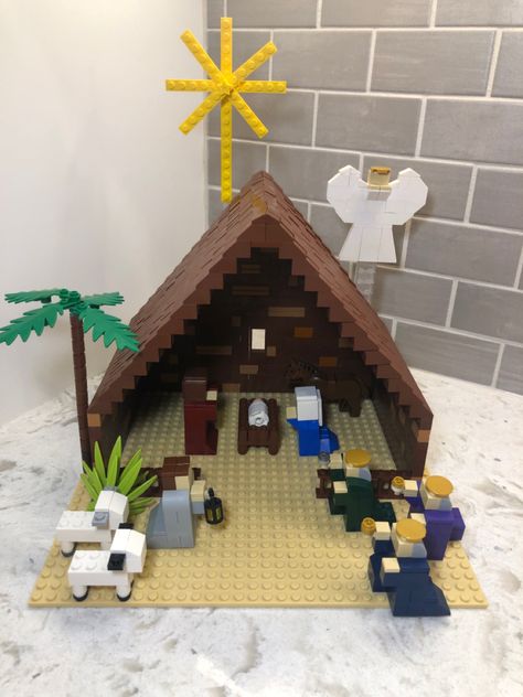 Lego Manger Scene, Lego Nativity Scene, Lego Nativity Scene Instructions, Nativity Lego, Lego Nativity, Christmas Legos, Lego Christmas Village, Lego Christmas Tree, Easy Lego Creations