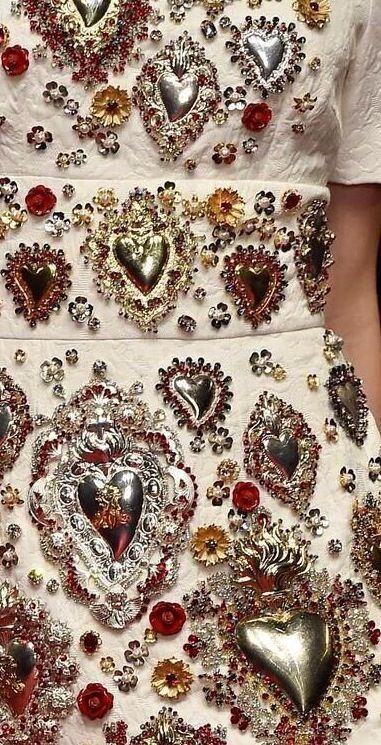 Dolce And Gabbana Moodboard, Dolce Gabanna Wallpaper, Dolce And Gabbana Aesthetic, Dolce Gabbana Aesthetic, Catholic Core, High Fashion Brands, Heart Costume, High Fashion Branding, Hippie Chick