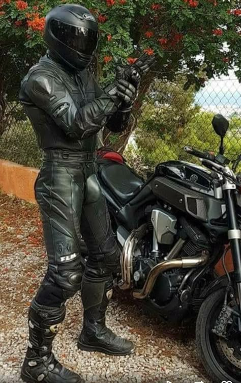 Motorcycle Suits Men, Motorcycle Leathers Suit, Motorcycle Guy, Hot Biker Guys, Biker Guys, Bike Leathers, Motorcycle Aesthetic, Biker Aesthetic, Motorcycle Suit