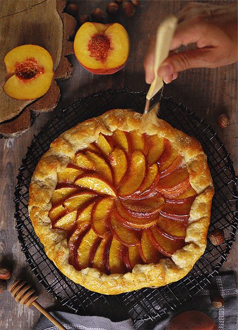 kitchen ghosts Hogwarts Books, Silvan Elves, Peach Galette, High Protein Pancakes, Peach Tart, Instagram Kitchen, Nice Recipes, Peach Cake, Misty Morning