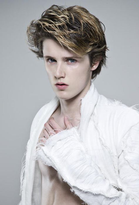 Eugene Simon Eugene Simon, Journey Of Life, The Pure, Pure Beauty, Vogue, Statue, Actors, Pure Products, Tumblr