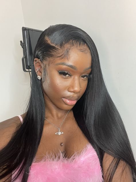 Aquarius Season😝♒️💕 on Twitter: "Attachment : 4 images.… " Blk Hairstyles, Prom Hairstyle, Aquarius Season, Colour Wheel, 4 Images, Hair Laid, Lace Hair, Front Lace Wigs Human Hair, Side Part