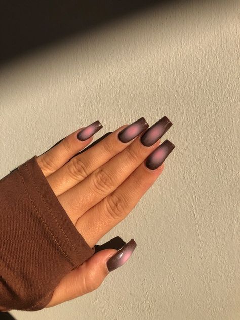 Aura Gradient Nails, Milky Aura Nails, Dark Purple Aura Nails, Purple Tapered Square Nails, Aura Color Nails, Aura Glow Nails, Purple And Brown Nails, Grey Aura Nails, Aura Nails Brown