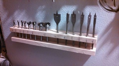 Picture of Forstner bit / spade bit holder and display Tool Organization Diy, Woodworking Ideas To Sell, Dremel Tool Projects, Bit Storage, Pegboard Storage, Table Saw Fence, Aircraft Mechanic, Socket Organizer, Forstner Bit