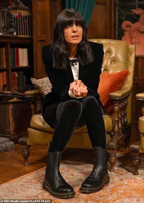 Claudia Winkleman revealed she was forced to improvise when she ran out of fake tan while filming The Traitors at the remote Ardross Castle in the The Traitors, British Icons, Claudia Winkleman, Unusual Beauty, Fake Tan, Beauty Hacks, Give It To Me, Castle, Style Inspiration