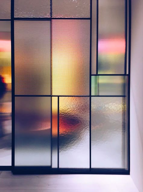 FOUND COLOR jonathanlawes Glass Film Design, Space Organization, Living Room Divider, Minimal Photography, Fluid Design, Living Room Partition, Living Room Partition Design, Room Partition Designs, Glass Partition