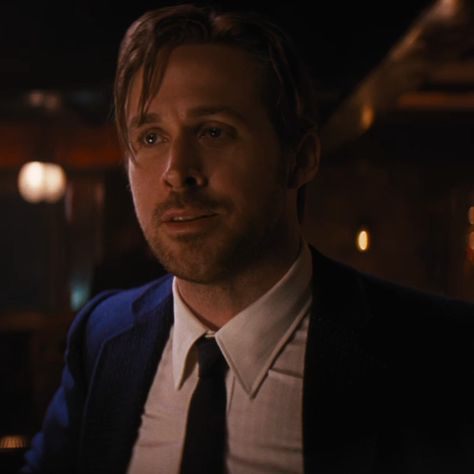 Actor Ryan Gosling as Sebastian Wilder in "La La Land (2016)." Sebastian Wilder, Ryan Gosling Gif, Here's To The Fools Who Dream, Lala Land, Райан Гослинг, Rafa Nadal, King Of My Heart, Dream Boy, Ryan Gosling