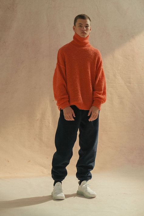 Orange Sweater Outfit, Masc Fashion, Guy Fits, Minimalist Fashion Men, Best Mens Fashion, Mens Outfit Inspiration, Poses References, Men Street, Moda Vintage