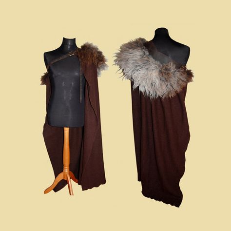 Heavy Musketeer Cloak Cloak With Fur, Viking Cosplay, Womens Costumes, Viking Costume, Medieval Clothing, Fantasy Clothing, Women's Costumes, Fantasy Fashion, Character Outfits