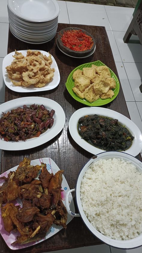 Good Morning Janu, Lunch Table, Food L, Food Table, Snap Food, Indonesian Food, Makassar, Instagram Food, Food Snapchat