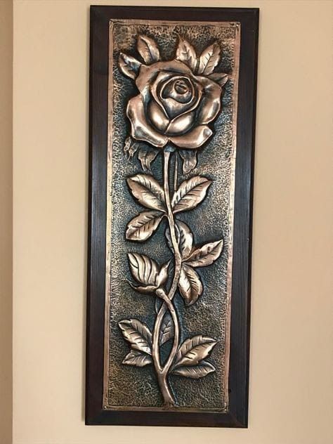 Aluminum Foil Crafts, Tin Foil Art, Metal Embossing Art, Arte Art Deco, Embossing Art, Mural Art Design, Pewter Art, Aluminum Foil Art, Aluminum Can Crafts