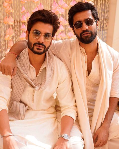 Rakhi Special: 15 Adorable Bollywood Siblings Who Are Purely Goals! - ShaadiWish Sunny Kaushal, Rakhi Special, Celebrity Wedding Photos, Vicky Kaushal, Amazing Funny Facts, National Film Awards, Indian Men Fashion, Celebrity Wedding, Indian Man