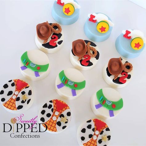 Toy Story Cupcake Ideas, Toy Story Treats, Toy Story Food, Toy Story Cupcakes, Disney Baking, Toy Story Party Decorations, Toy Story Baby, Toy Story Theme, Vintage Baby Boys