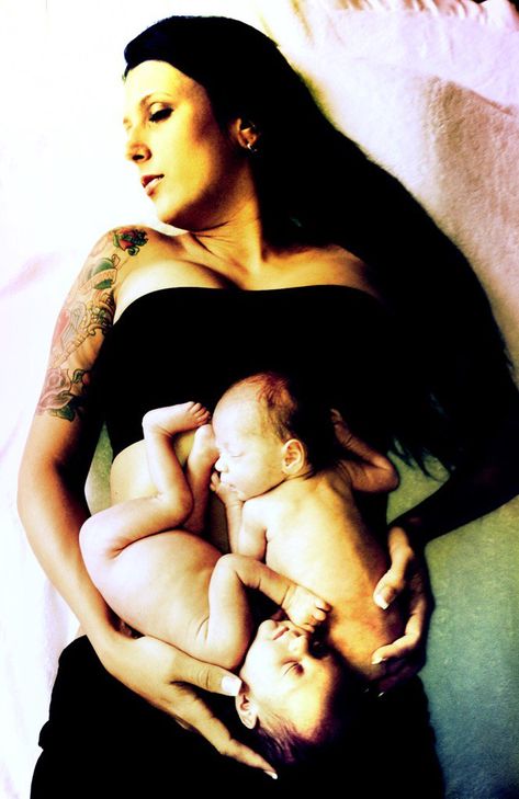 Proud Mum Of Twins, 2011 (Photo ©Talinda Bennington) Talinda Bennington, Linking Park, Linkin Park Chester, Chester Bennington, Music Life, Linkin Park, In Loving Memory, Music Is Life, Chester