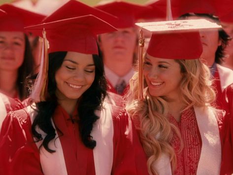 Sharpay And Gabriella, Gabriella High School Musical, Gabriela Montez, Troy And Gabriella, Monique Coleman, High School Musical Cast, Wildcats High School Musical, High School Music, High School Musical 3