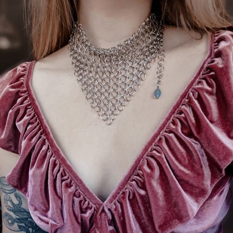 Medieval Core, Bandana Necklace, Scale Maille, Dark Romanticism, Chainmail Patterns, Hair Snood, Chainmail Necklace, Scale Mail, Bandana Style