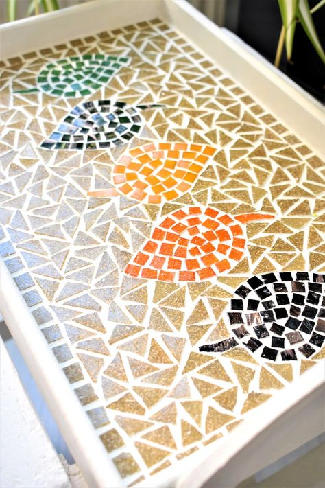 Mosaic Serving Tray, Leaf Mosaic, Mosaic Coffee Table, Mosaic Tray, Mosaic Pots, Mosaic Art Projects, Tray Wood, Mosaic Tile Art, Garden Gift