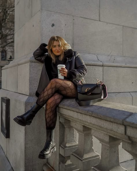 Parisian style - how to style the Gucci tights Gucci Tights Outfit Ideas, Pattern Tights Outfit, Gucci Tights Outfit, Tights Outfit Ideas, Patterned Tights Outfit, Black Patterned Tights, Gucci Tights, Black Tights Outfit, Tights Outfits