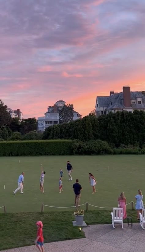 The Hamptons Summer Aesthetic, Connecticut Rich Aesthetic, Hamptons Family Aesthetic, Summer Hamptons Aesthetic, East Coast Family Aesthetic, The Hamptons Aesthetic Rich, Southhamptons Aesthetic, Hamptons Lifestyle Aesthetic, Cape Cod Lifestyle