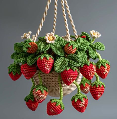 Crochet Small Flower, Knitting Quilt, Spiral Crochet, Crochet Garden, Crochet Car, Crochet Strawberry, Crochet Cactus, Form Crochet, Crochet Plant